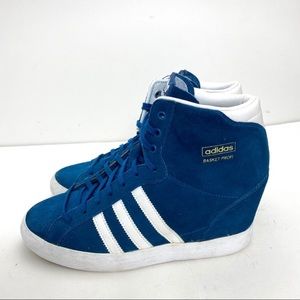 pitch perfect wedge sneakers